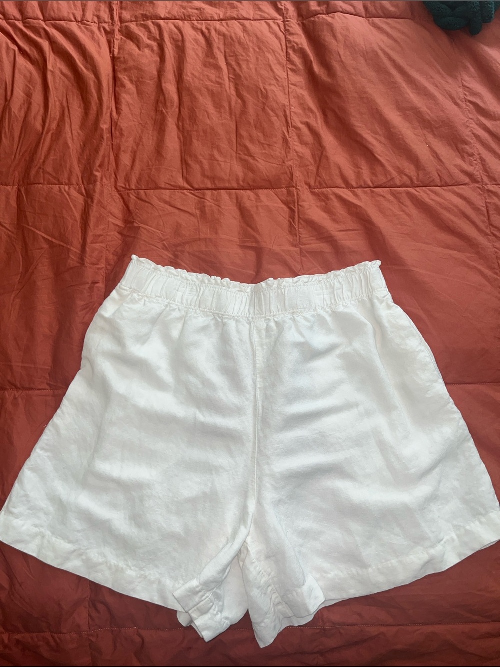Women's White Wide Linen Blend Shorts